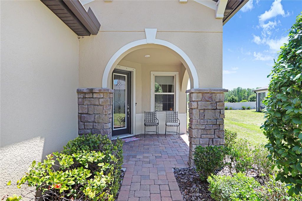Image 2 of property listing at 19557 SHIP WHEEL WAY, Land O Lakes, FL 34638