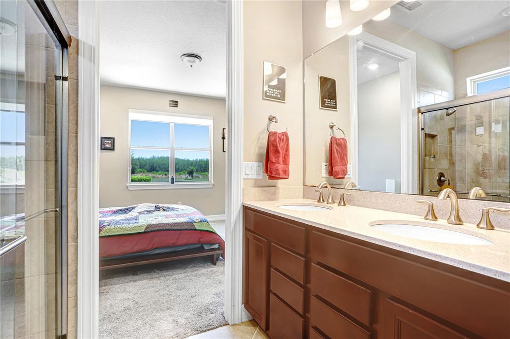 Image 15 of property listing at 19557 SHIP WHEEL WAY, Land O Lakes, FL 34638