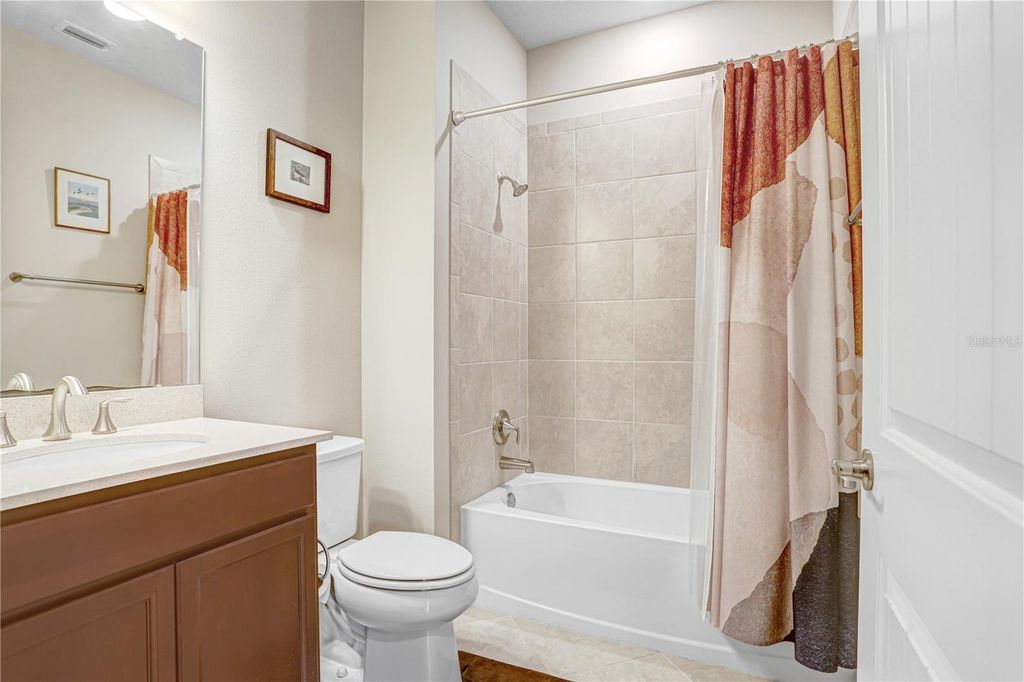 Image 18 of property listing at 19557 SHIP WHEEL WAY, Land O Lakes, FL 34638