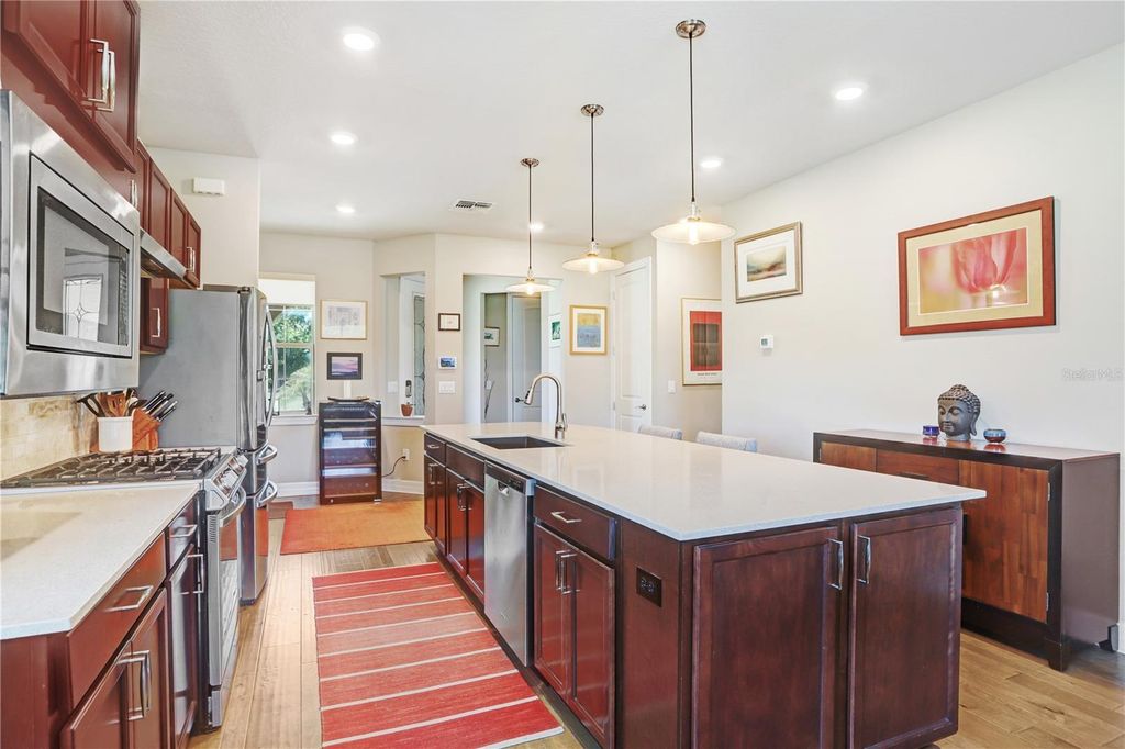 Image 5 of property listing at 19557 SHIP WHEEL WAY, Land O Lakes, FL 34638