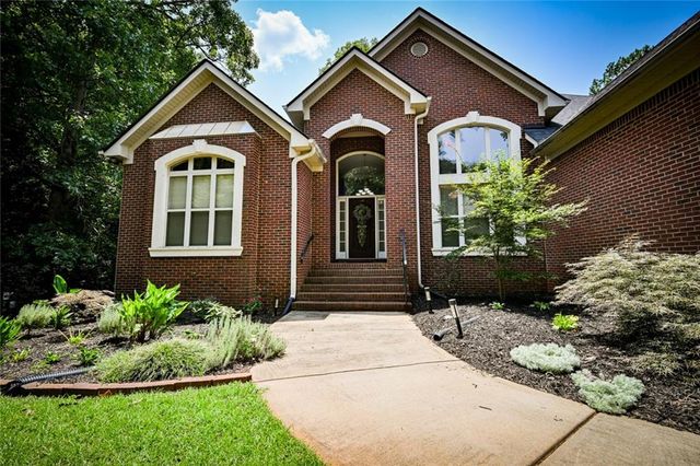 12426 Edgewater Drive, Hampton, GA 30228