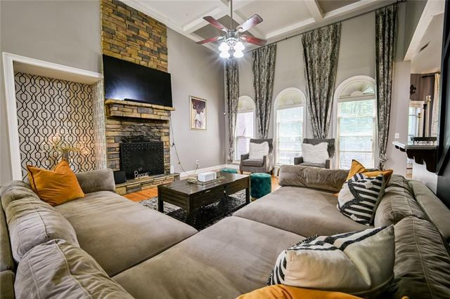 12426 Edgewater Drive, Hampton, GA 30228