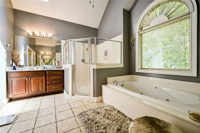12426 Edgewater Drive, Hampton, GA 30228
