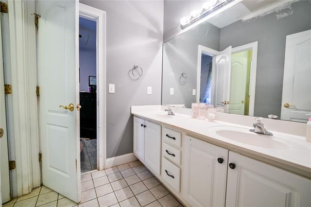 12426 Edgewater Drive, Hampton, GA 30228