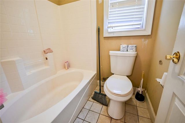 12426 Edgewater Drive, Hampton, GA 30228