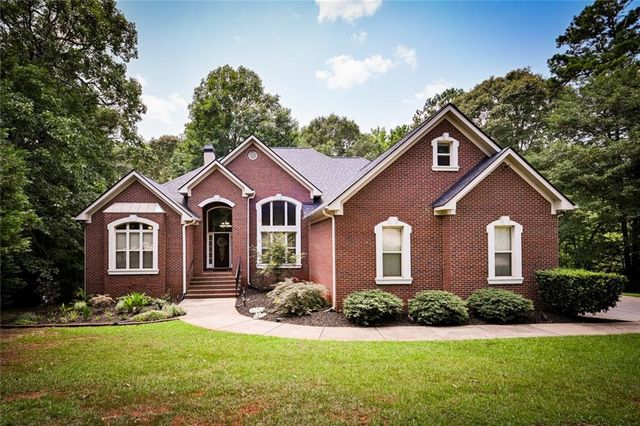 12426 Edgewater Drive, Hampton, GA 30228