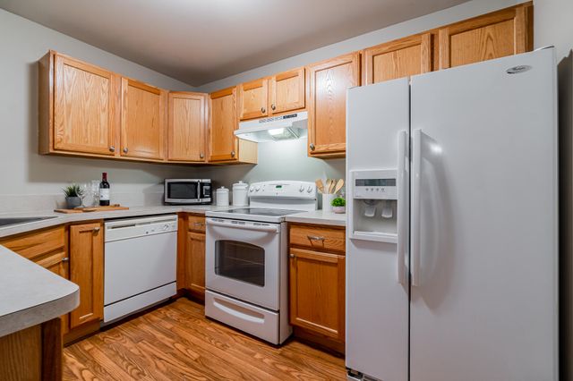 50147 Harding Street, Canton Twp, MI 48188