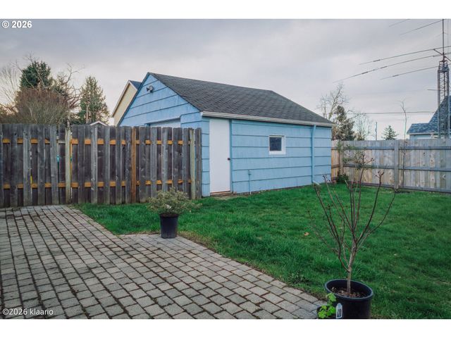 1253 N Baldwin St, Portland, OR 97217