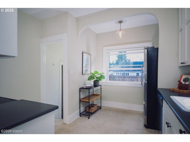 1253 N Baldwin St, Portland, OR 97217