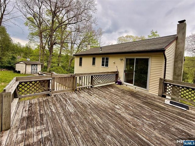 154 Cork Hill, Franklin, NJ 07416