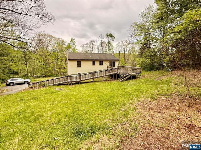 154 Cork Hill, Franklin, NJ 07416