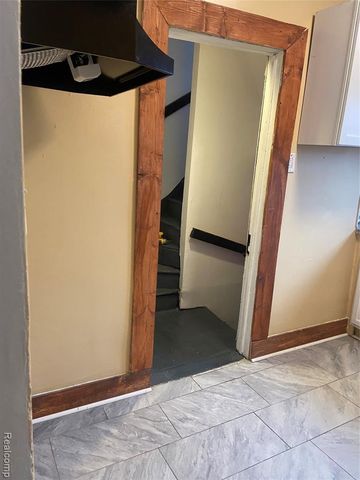 10053 Quincy Street, Detroit, MI 48204