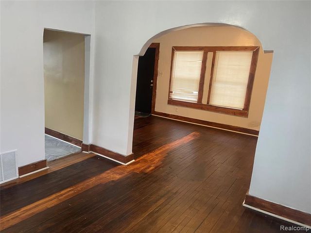 10053 Quincy Street, Detroit, MI 48204