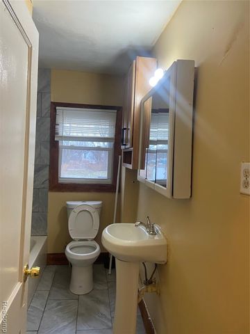 10053 Quincy Street, Detroit, MI 48204