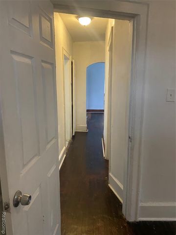 10053 Quincy Street, Detroit, MI 48204