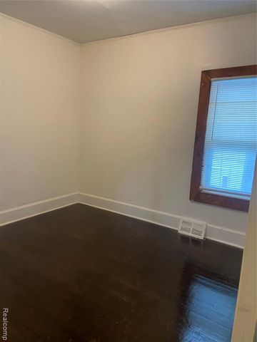 10053 Quincy Street, Detroit, MI 48204