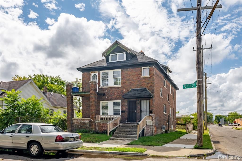 10053 Quincy Street, Detroit, MI 48204