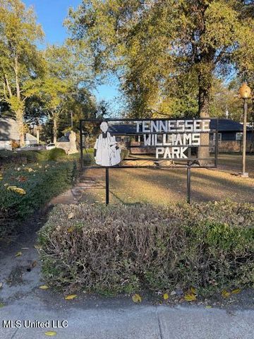 317 Court Street, Clarksdale, MS 38614