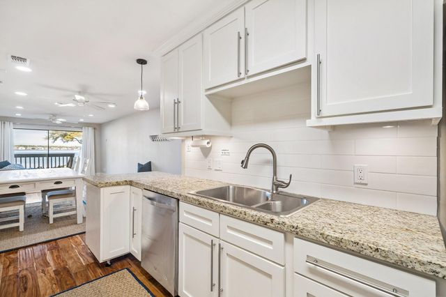 3900 Aspen Drive A105, Montgomery, TX 77356
