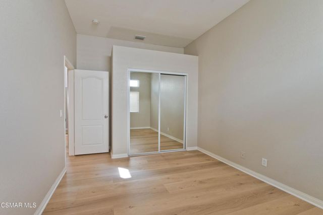 65 Iron Ridge Lane, Simi Valley, CA 93065