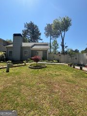2220 Wellington Circle, Lithonia, GA 30058