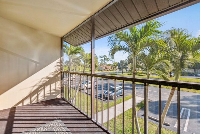 618 Sea Pine Way A2, Greenacres, FL 33415