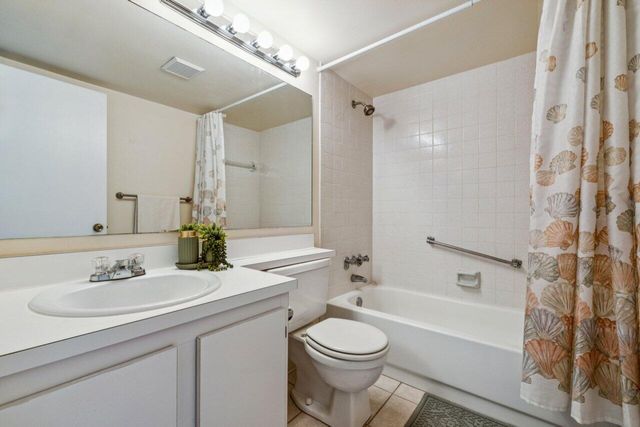 618 Sea Pine Way A2, Greenacres, FL 33415