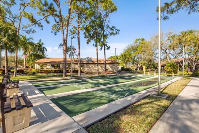 618 Sea Pine Way A2, Greenacres, FL 33415