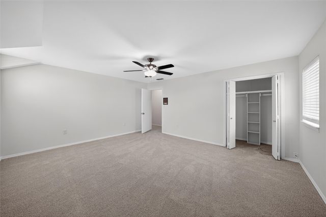 928 E Bear Creek Road, Glenn Heights, TX 75154