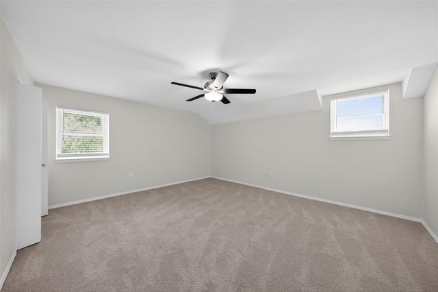 928 E Bear Creek Road, Glenn Heights, TX 75154