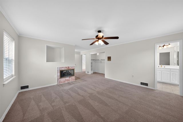 928 E Bear Creek Road, Glenn Heights, TX 75154