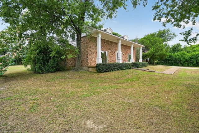 928 E Bear Creek Road, Glenn Heights, TX 75154