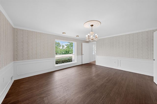 928 E Bear Creek Road, Glenn Heights, TX 75154