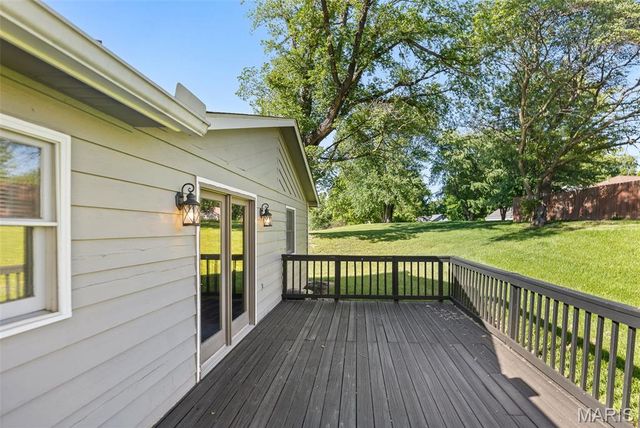 204 Coral Drive, Collinsville, IL 62234
