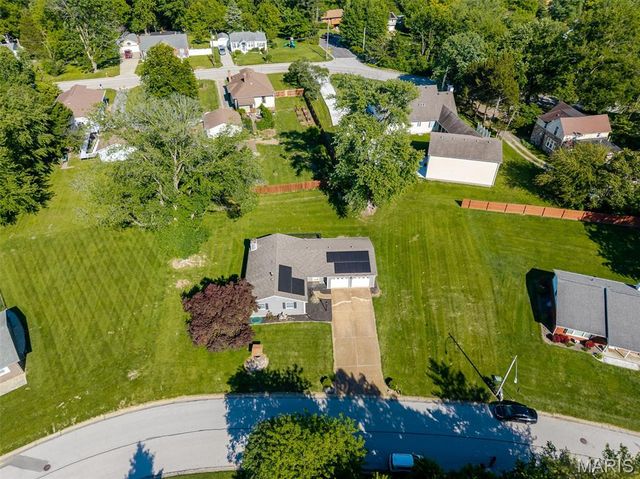 204 Coral Drive, Collinsville, IL 62234