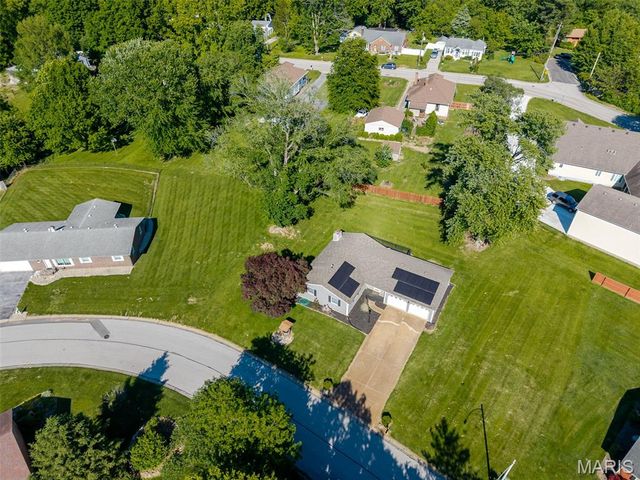 204 Coral Drive, Collinsville, IL 62234