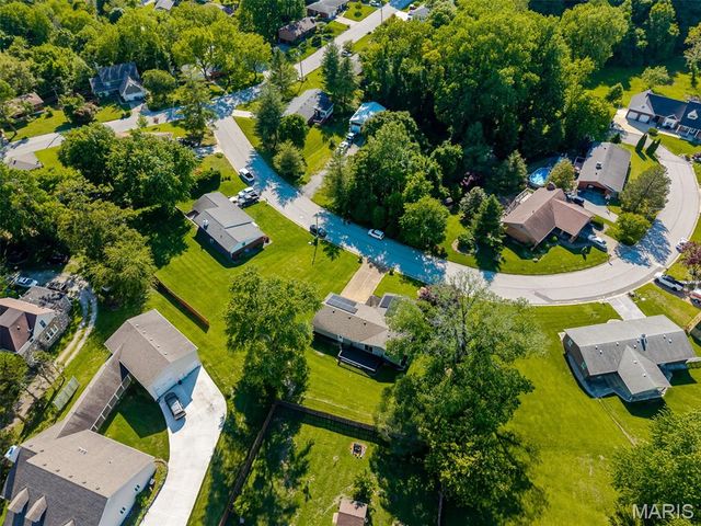204 Coral Drive, Collinsville, IL 62234