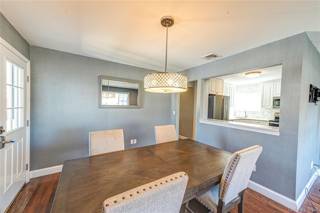 2002 City Avenue, Merrick, NY 11566