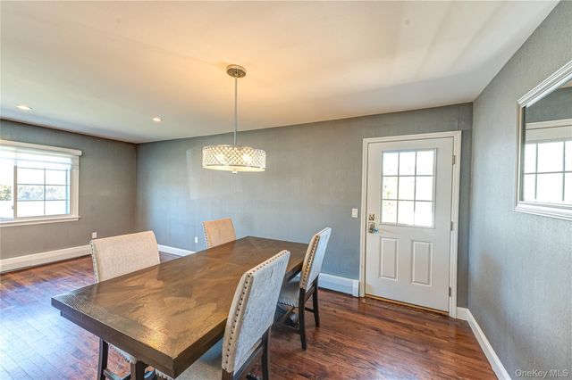 2002 City Avenue, Merrick, NY 11566