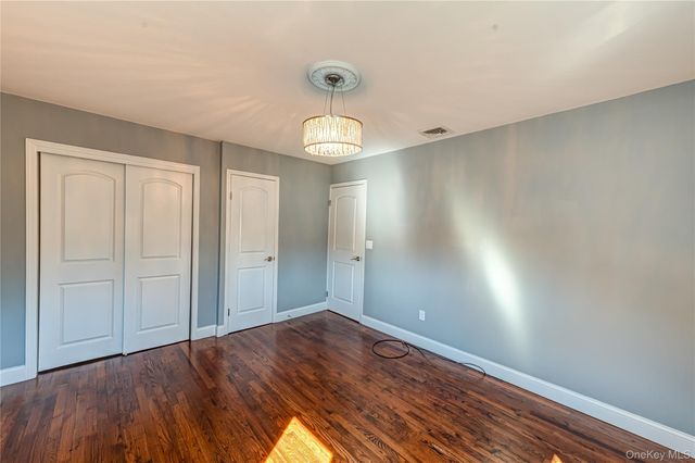 2002 City Avenue, Merrick, NY 11566