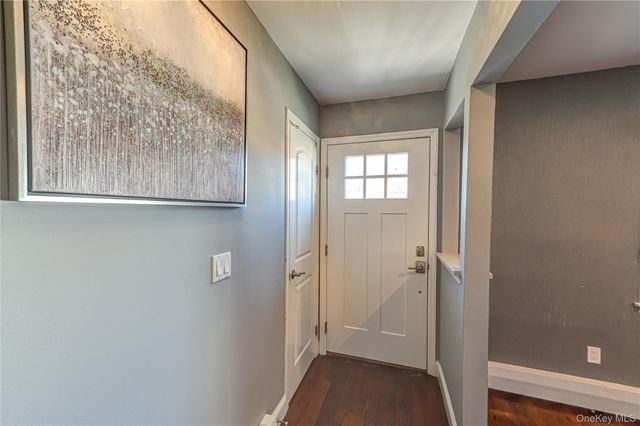 2002 City Avenue, Merrick, NY 11566