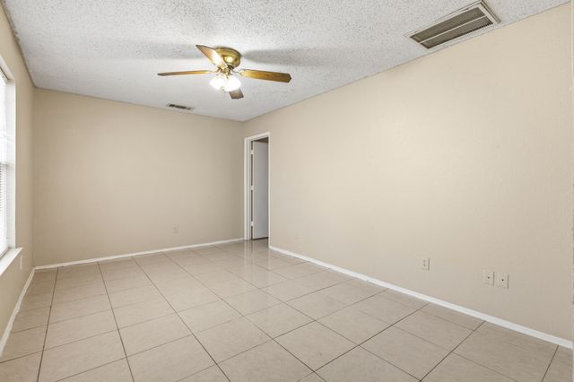 6720 Elk Trail, Arlington, TX 76002