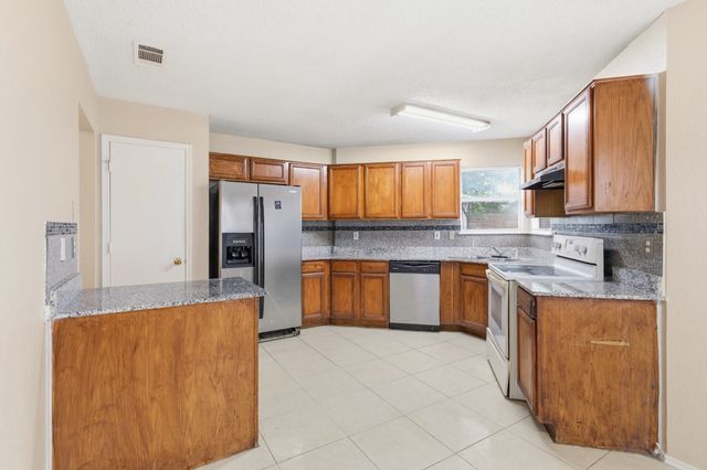 6720 Elk Trail, Arlington, TX 76002