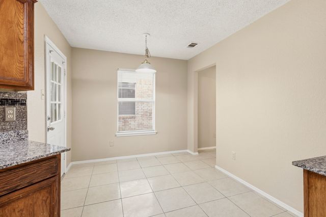 6720 Elk Trail, Arlington, TX 76002