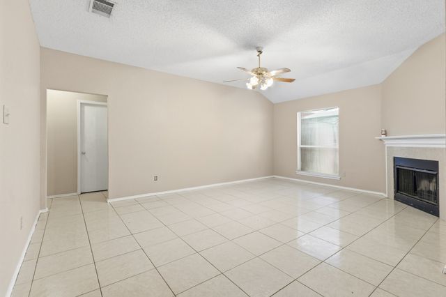 6720 Elk Trail, Arlington, TX 76002