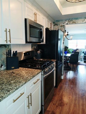1900 59TH AVENUE N 312, St Petersburg, FL 33714