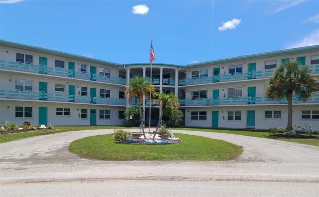 1900 59TH AVENUE N 312, St Petersburg, FL 33714