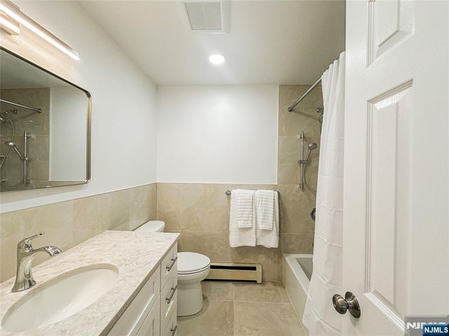217 Rockland Avenue, Norwood, NJ 07648