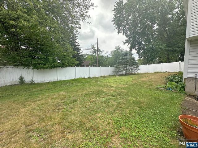 217 Rockland Avenue, Norwood, NJ 07648