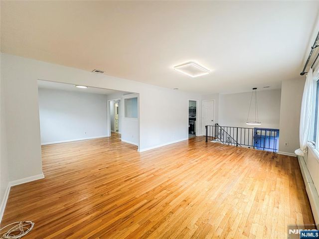 217 Rockland Avenue, Norwood, NJ 07648